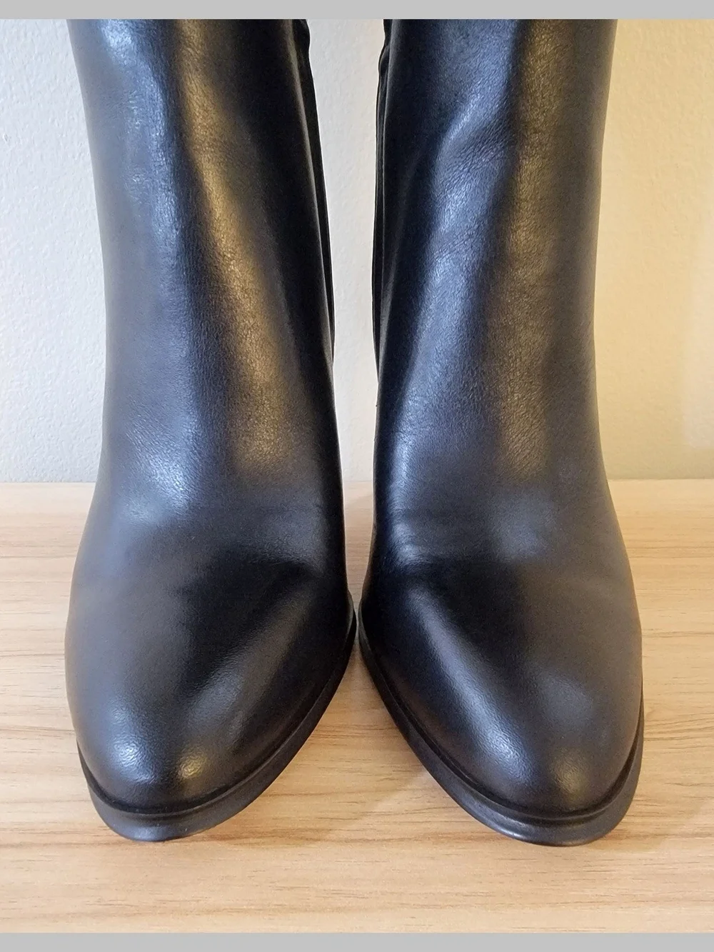 Vince Camuto sophisticated black